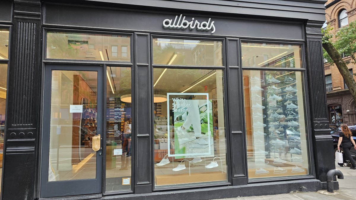 Adieu chaussures et écologie, place à l'IA ! Le virage total (et polémique) de cette entreprise américaine