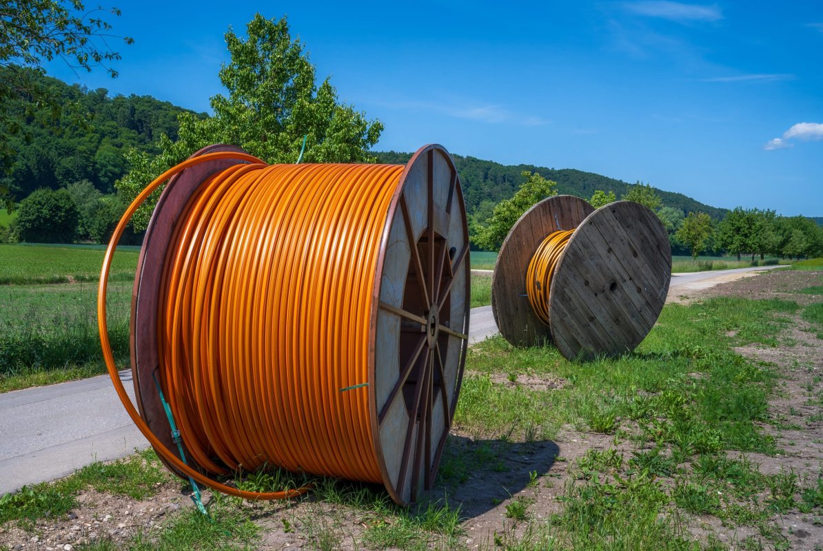 Adieu l'ADSL : 763 communes françaises coupent le fil du cuivre aujourd'hui, vive la fibre !