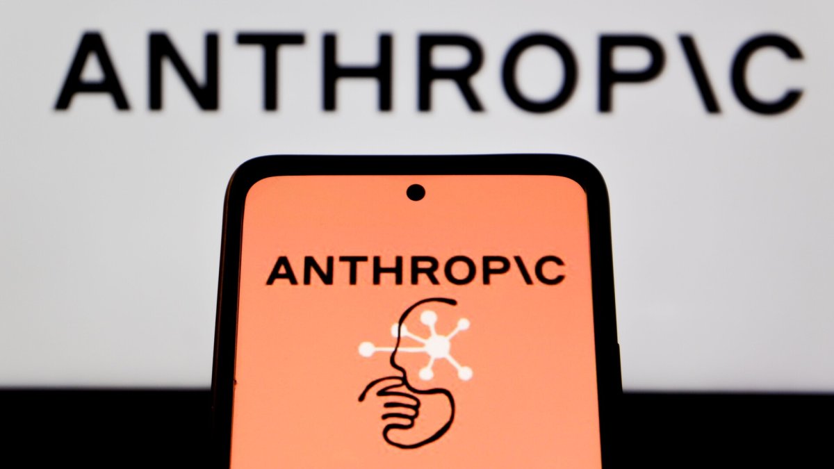 Anthropic a désormais un laboratoire secret de biologie, et veut que son IA Claude y dirige des robots