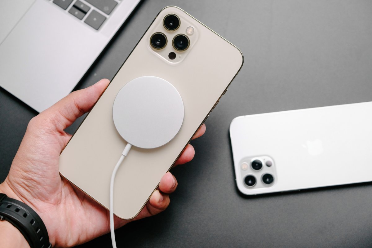 Apple hésiterait à conserver MagSafe sur ses prochains iPhone