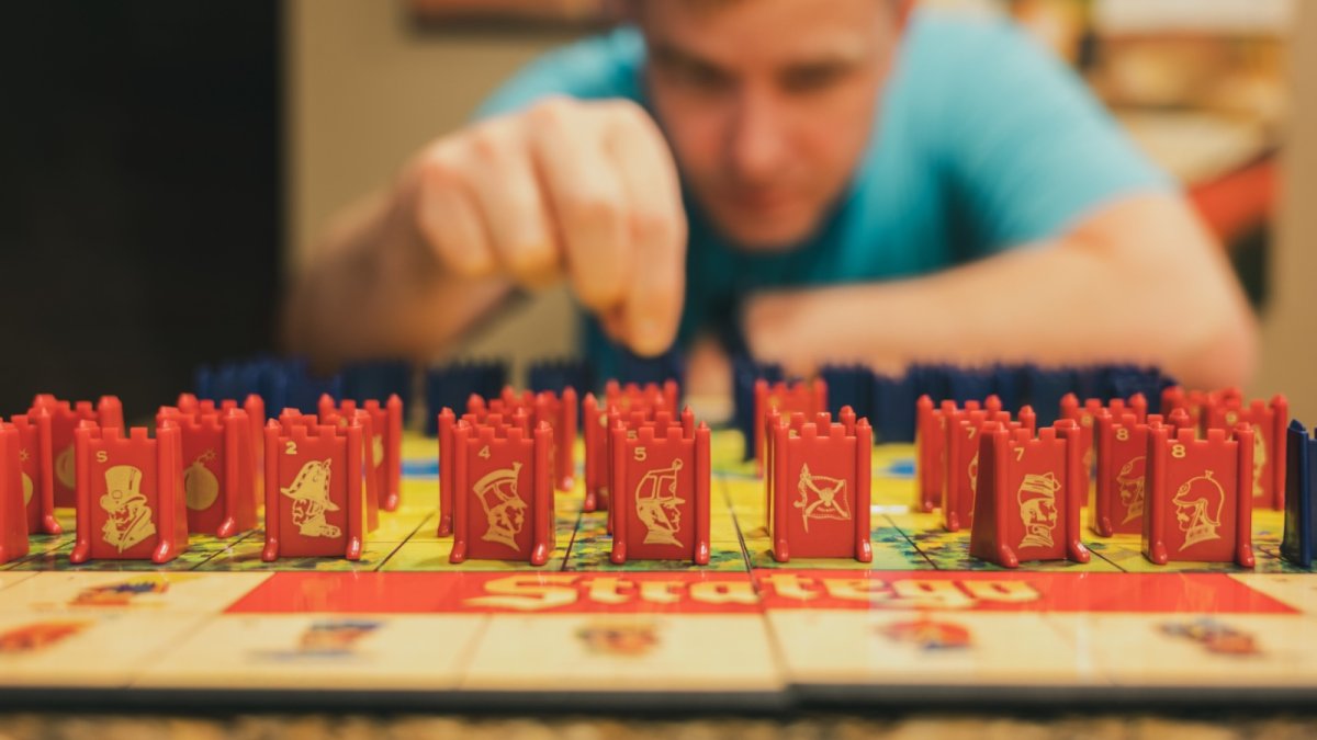 Après les échecs et le Go, l'IA fait tomber Stratego, l'un des derniers refuges de l'humain
