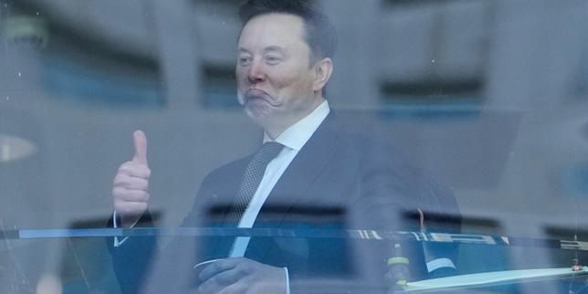 OpenAI vs Musk : leçons digitales pour entreprises