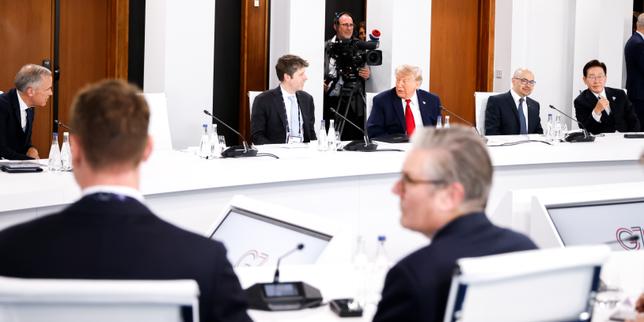 Au sommet du G7, à Evian, les dirigeants appellent les entreprises de la tech à garantir la sécurité des mineurs en ligne