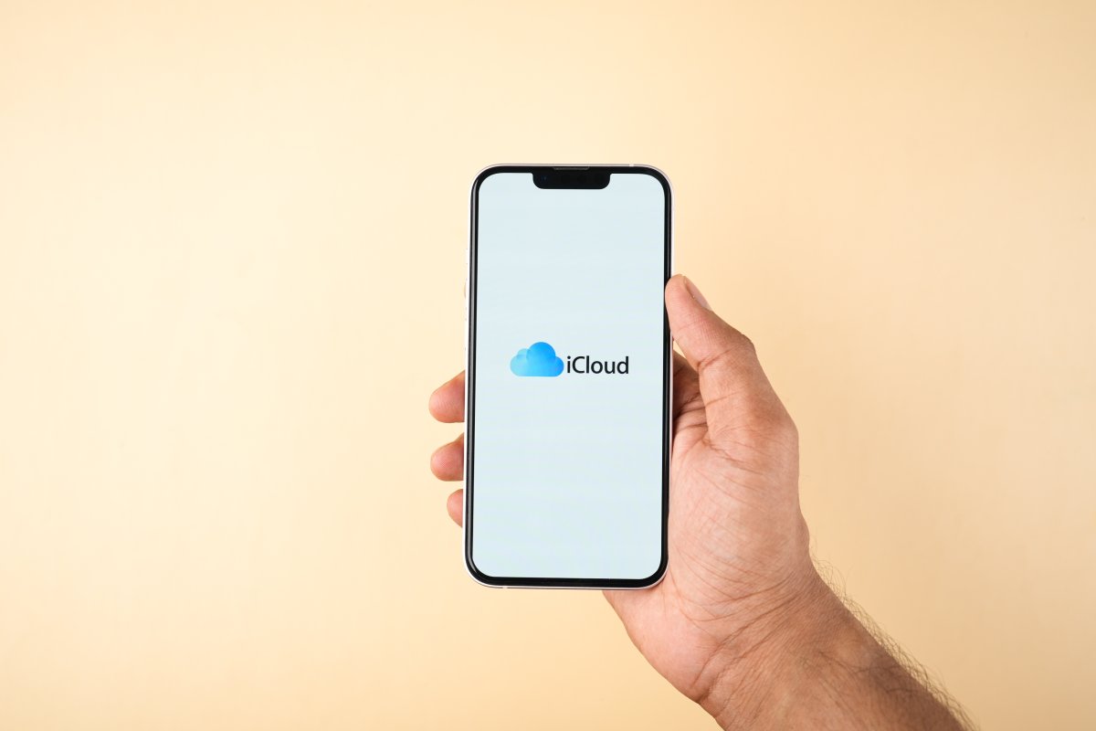 iOS 26.4 : Apple Booste la Recherche iCloud, Leçons pour Votre Stratégie Digitale