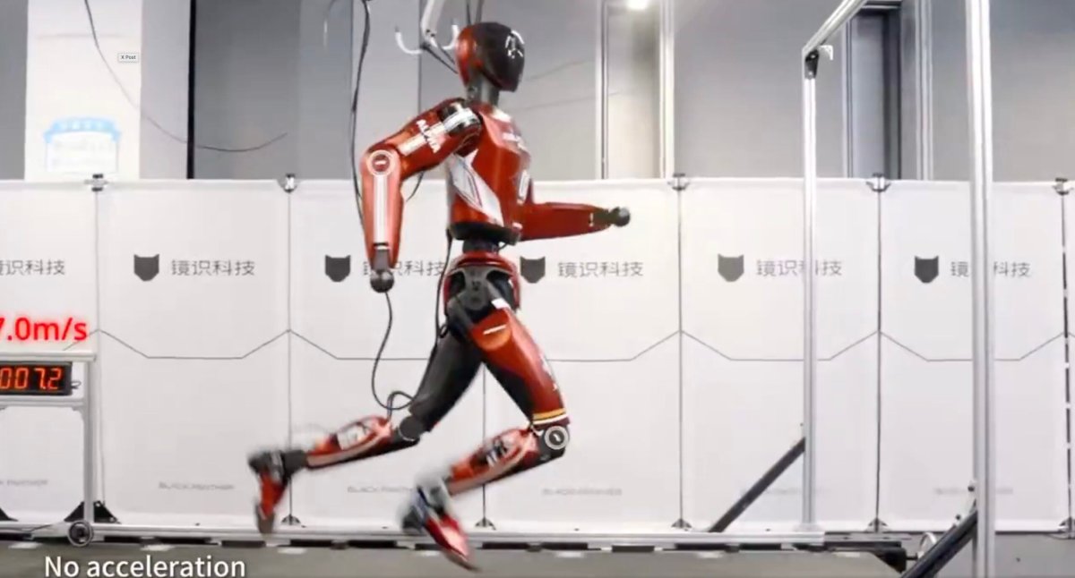 Bolt, le robot humanoïde chinois qui sprinte à 36 km/h