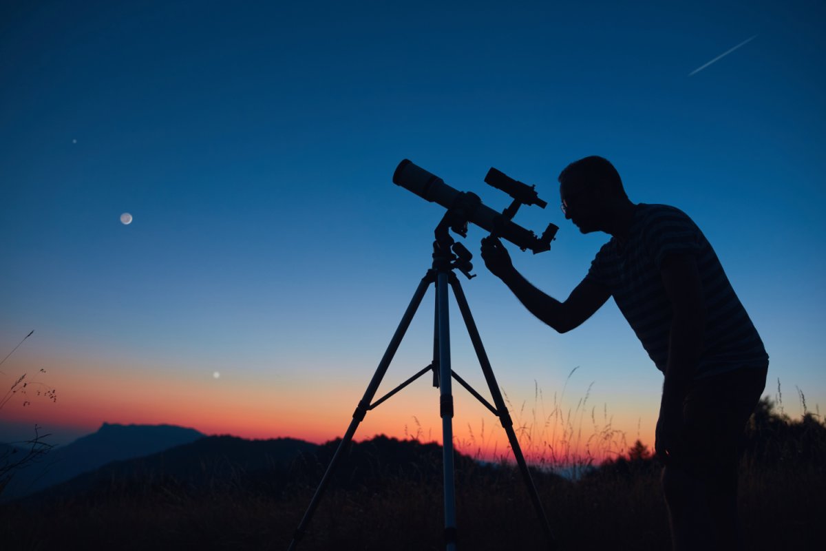 Data Centers Spatiaux : Quels Enjeux pour votre Stratégie Digitale ?