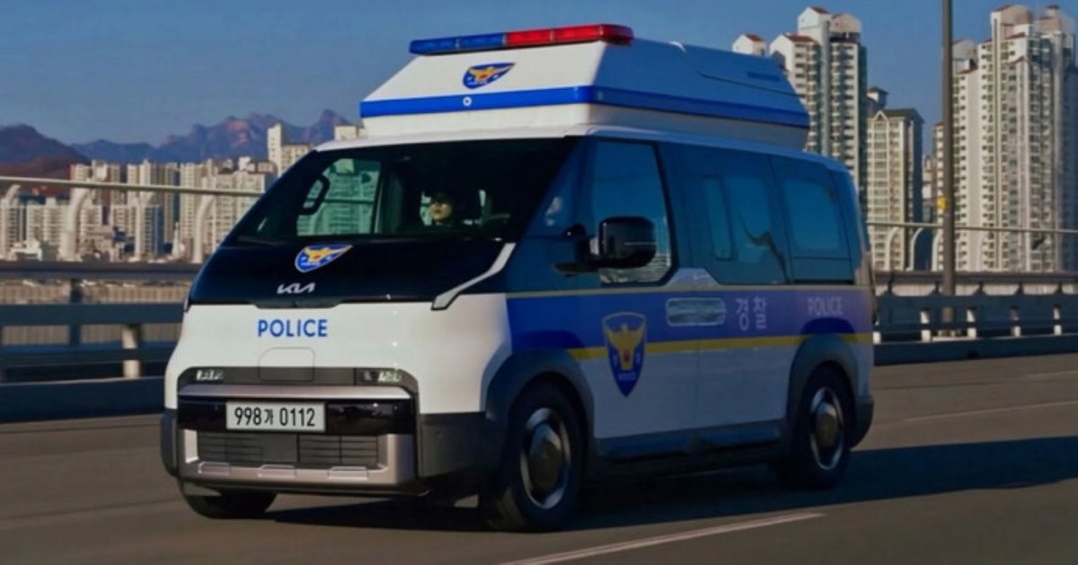 Kia dévoile un van policier du futur avec IA et drones