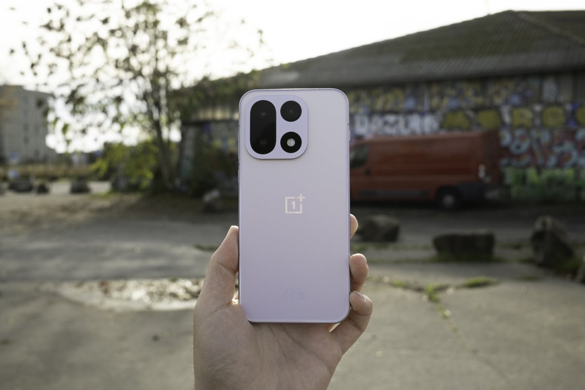 OnePlus quitte l’Europe : impact digital pour les marques