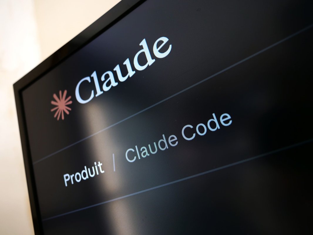 Malware IA : Protégez votre entreprise des fausses publicités Claude Code