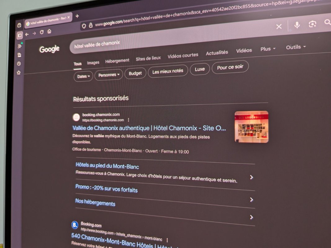 ChatGPT et les autres chatbots IA devaient tuer Google : le moteur de recherche n'a jamais eu autant de succès