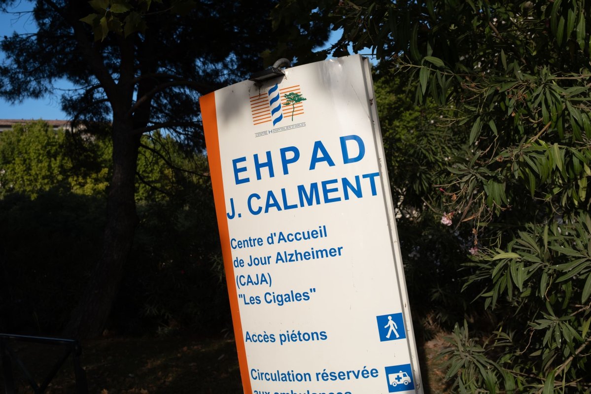 Classements biaisés et avis flous, la DGCCRF tape sur les plateformes de réservation en Ehpad