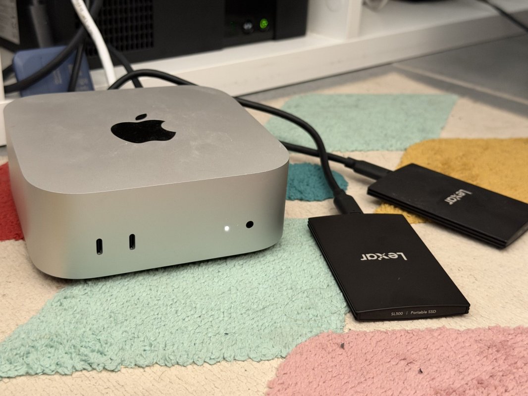 Comment j'ai rendu mon serveur Plex surpuissant et silencieux grâce à un Mac Mini et des SSD Lexar