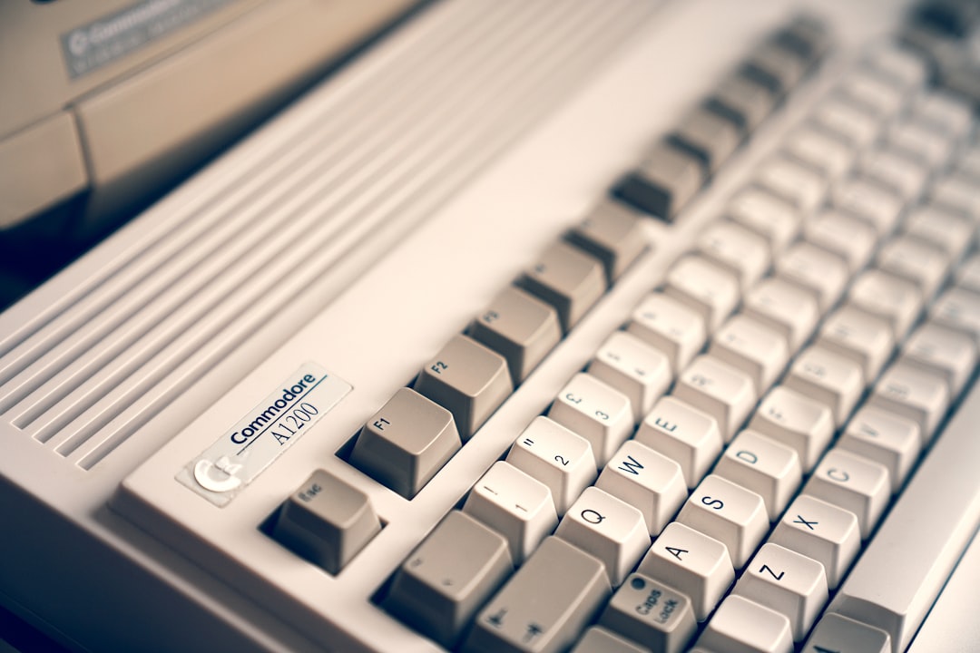 Commodore 64 : câbles vidéo, LCD, VGA, les solutions !