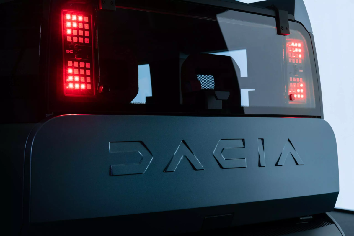 Stratégie Digitale : Anticiper les Tendances comme Dacia avec l'Électrique