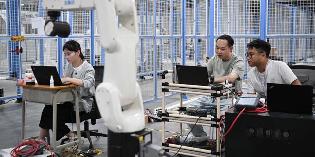 Dans le sud de la Chine, l’IA donne un coup de fouet aux usines