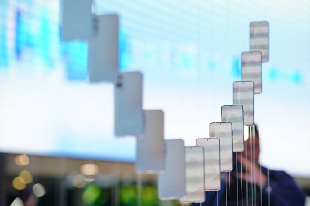 : L'odyssée des pionniers du smartphone : de Nokia à BlackBerry, la quête de réinvention