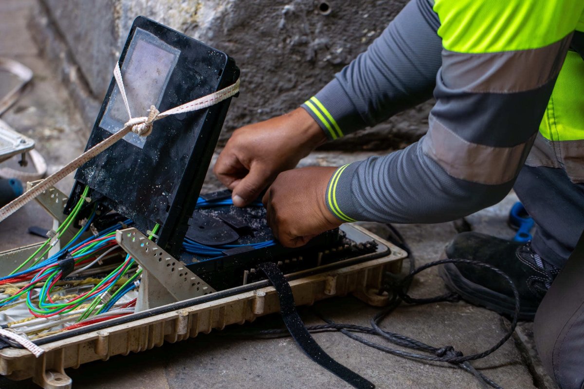 Fibre optique espion : l’alerte sécurité pour votre entreprise
