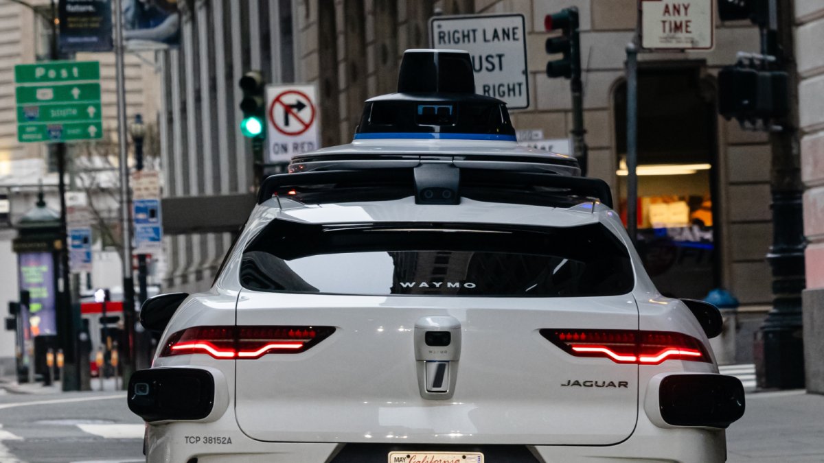 Des robotaxis Waymo circulent en Europe pour la première fois