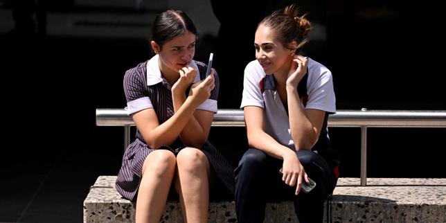 Stratégie Digitale : L'Impact des Restrictions Social Media sur le Marketing