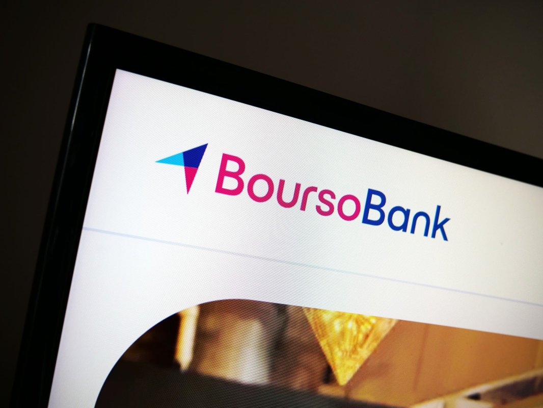 Faux conseiller BoursoBank : arnaquée de 11 000 euros, elle attaque sa banque en justice, la décision surprend