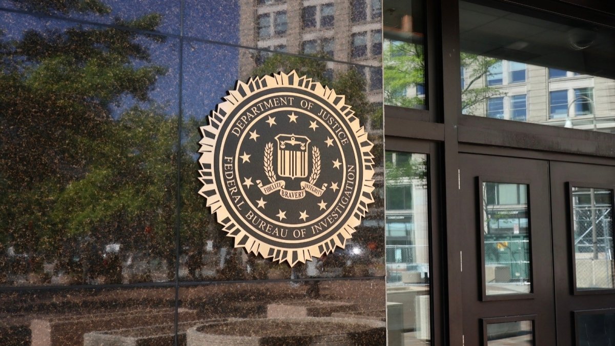 Faux profils de « tradwives » : le FBI alerte les agents de l'ICE
