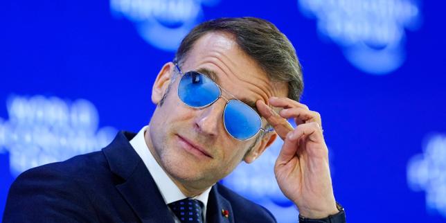« For sure » : deux mots impromptus d’Emmanuel Macron à Davos devenus viraux sur Internet