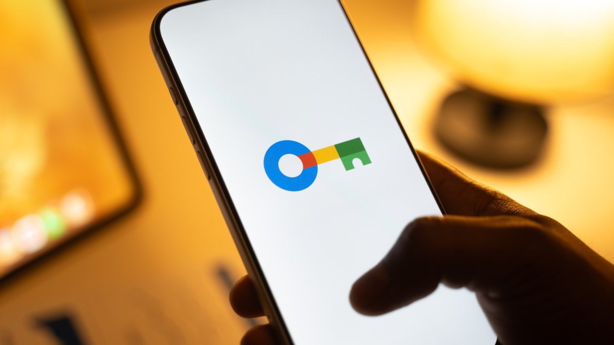 Google Password Manager libère enfin vos passkeys : vous pouvez les transférer ailleurs