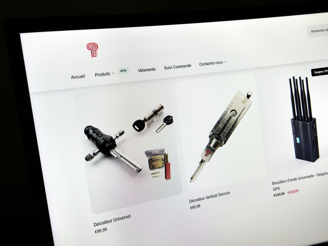 GrapheneOS, brouilleurs d'ondes, boîtiers OBD : ce site français vend la boîte à outils du cambrioleur 2.0