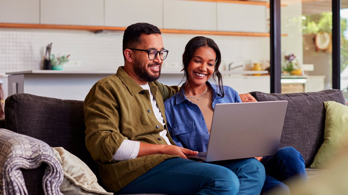 Compte Joint Digital : Stratégie Marketing pour Cibler les Jeunes Actifs Marocains