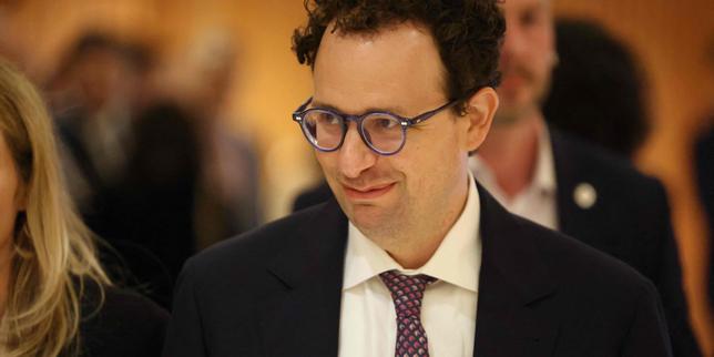 IA : Dario Amodei appelle à ralentir le développement