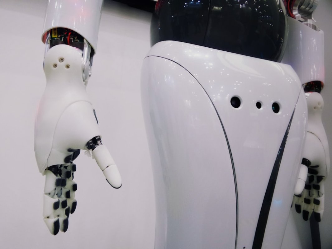 IA physique : les robots deviennent de vrais « partenaires autonomes »