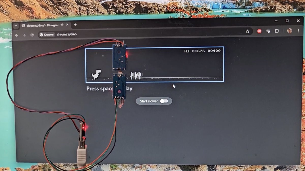 Il fabrique un robot qui joue tout seul au jeu du dinosaure de Chrome