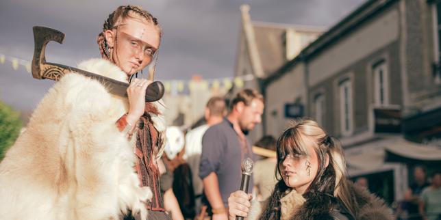 Les Vikings en vogue : les jeunes Français redécouvrent le Moyen Âge
