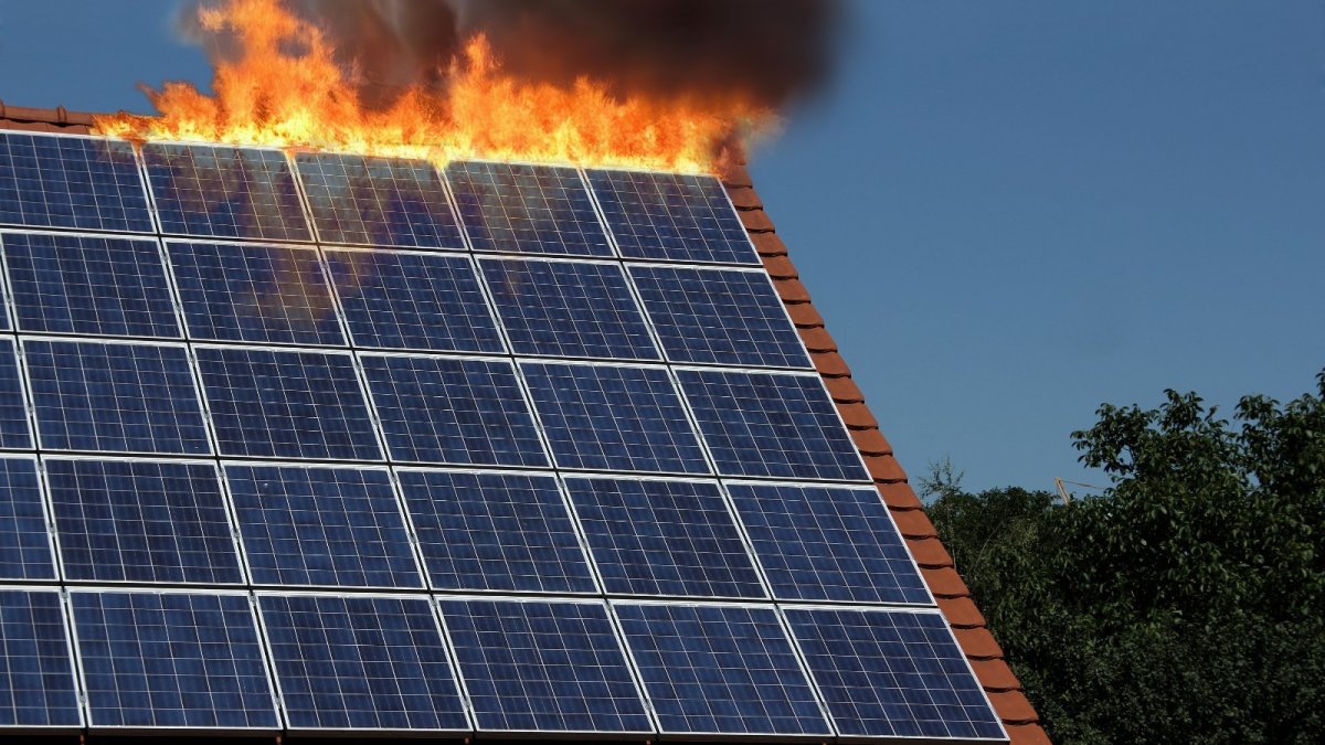 Panneaux solaires : risques et opportunités digitales au Maroc