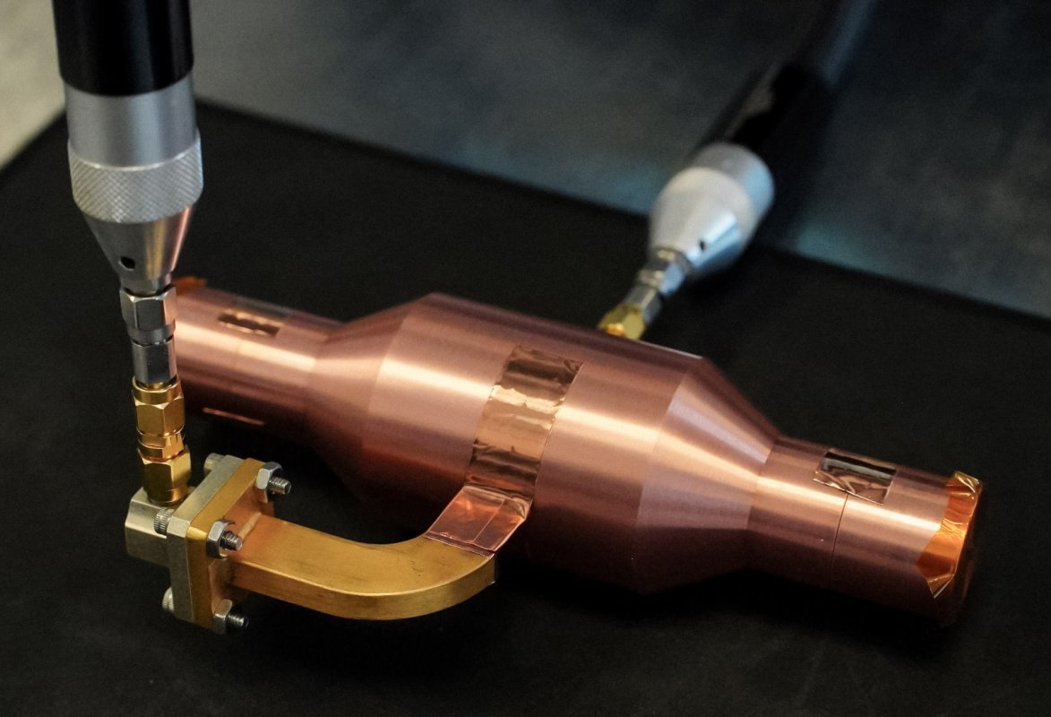 Junior Peña, neutrino hunter