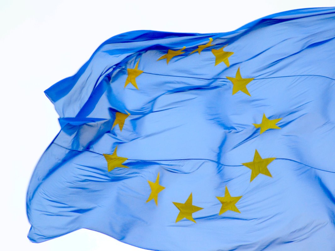 IA Act européen assoupli : impact pour votre stratégie digitale