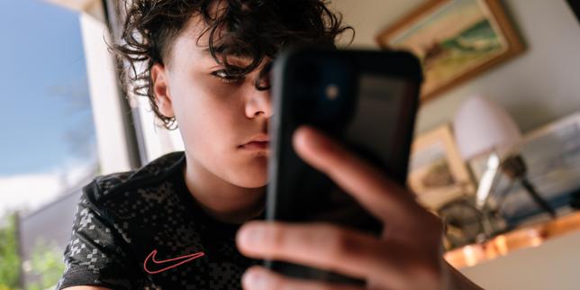 Des garde-fous numériques pour protéger les mineurs en ligne