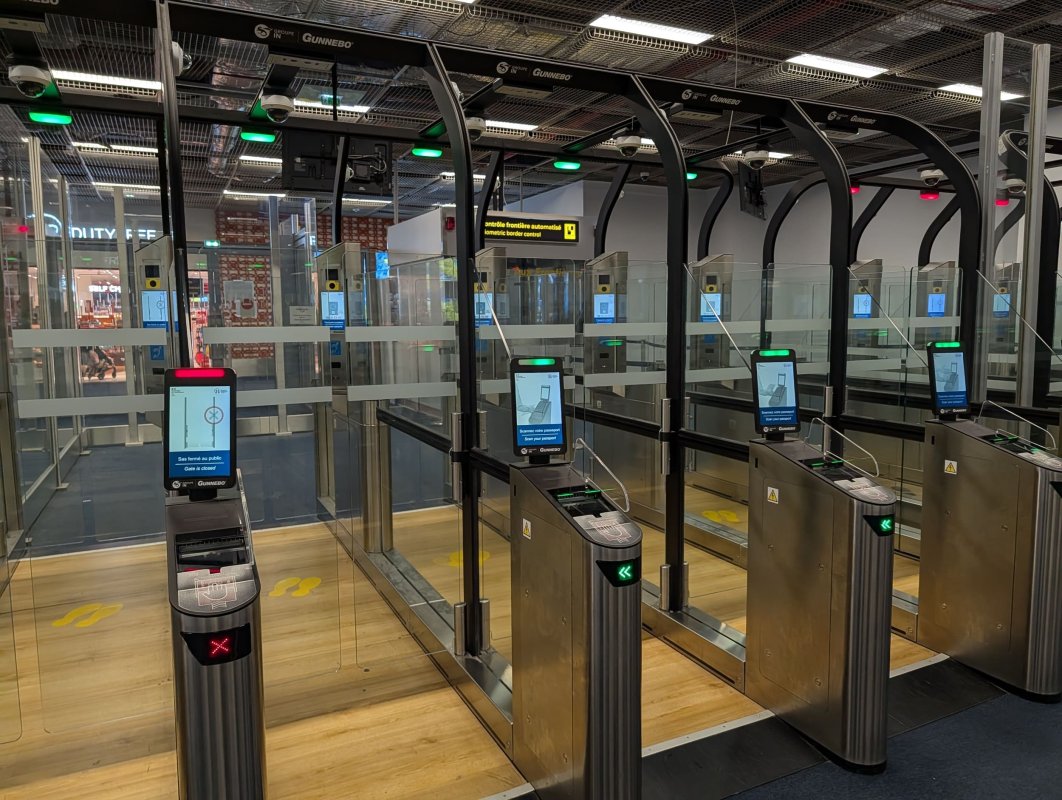 La DGSI révèle comment certains Français sont espionnés lors de leurs voyages à l'étranger