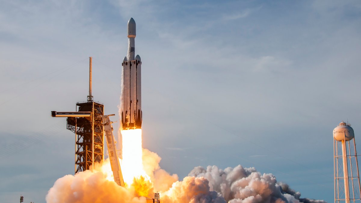 Stratégie Digitale : SpaceX et l'ESA Innovent, Et Votre Entreprise ?