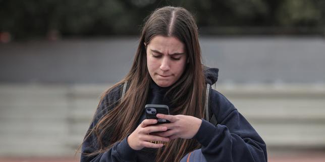 La Grèce va interdire les réseaux sociaux aux moins de 15 ans dès 2027