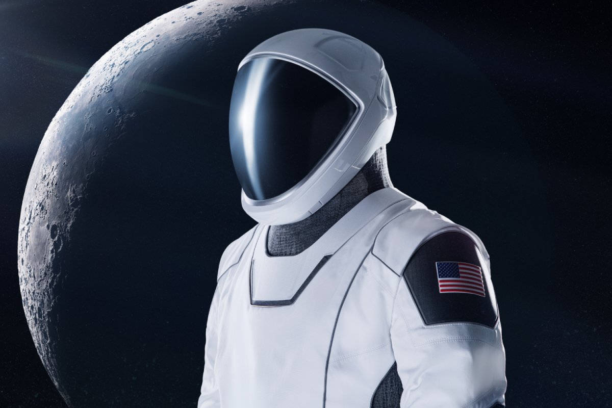 "La Lune plutôt que Mars" : pourquoi Elon Musk revoit ses priorités 10 ans après ?