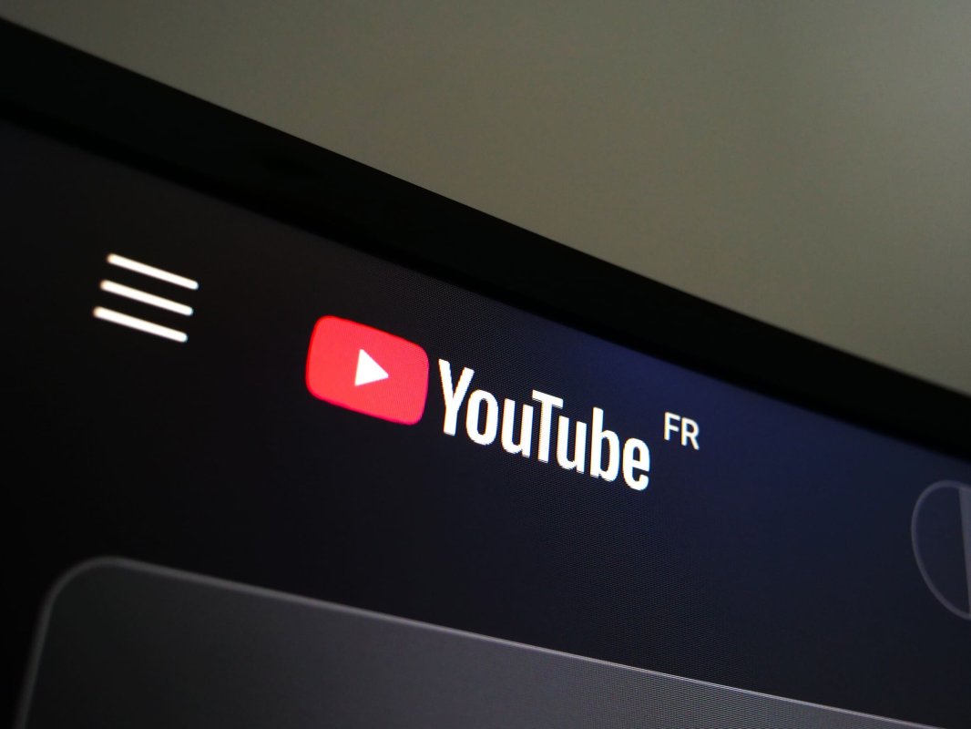 YouTube au Musée : Leçon d'Évolution Digitale pour les Entreprises