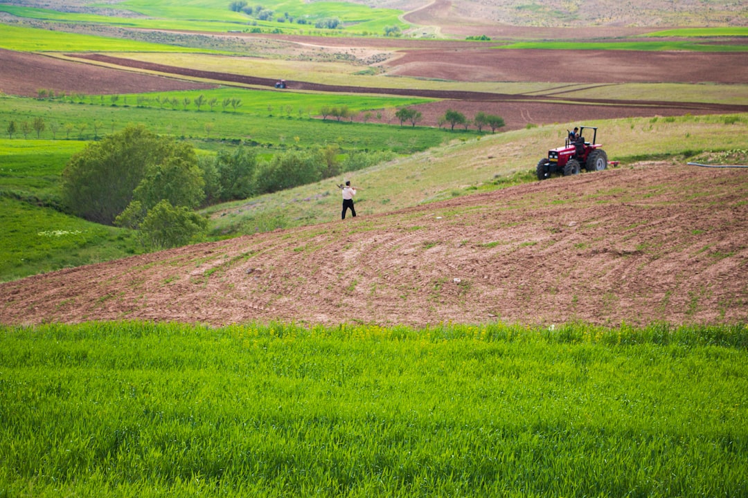 Le Crédit Agricole se construit une plateforme souveraine d’IA hybride