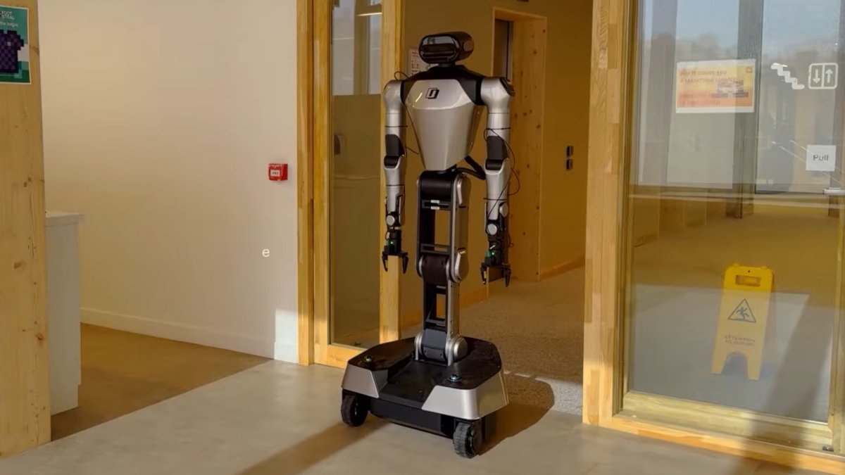 Le Français Mistral AI apprend aux robots à naviguer avec une seule caméra