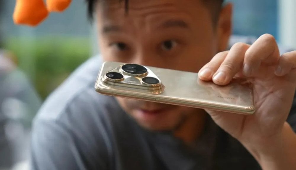 Le Huawei Pura 80 Ultra alerte dès qu’un regard indiscret se pose sur l’écran