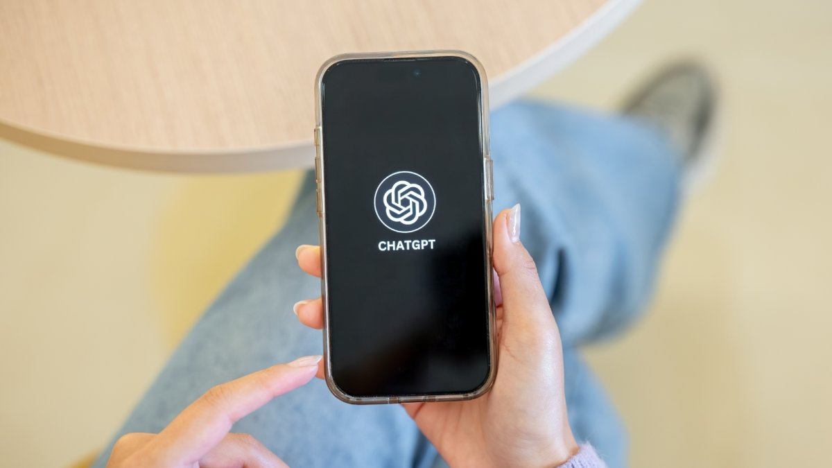 Smartphone ChatGPT : révolution IA pour votre stratégie digitale