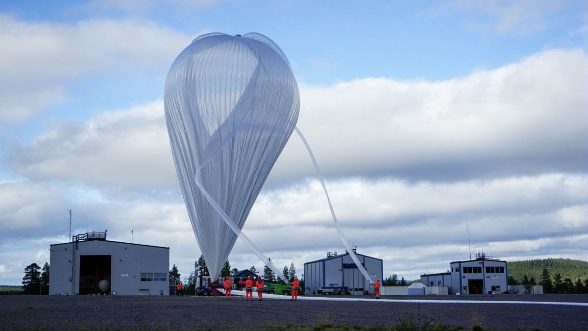 Les ballons stratosphériques du CNES sont aussi grands que la tour Eiffel, et voici comment ils sont fabriqués