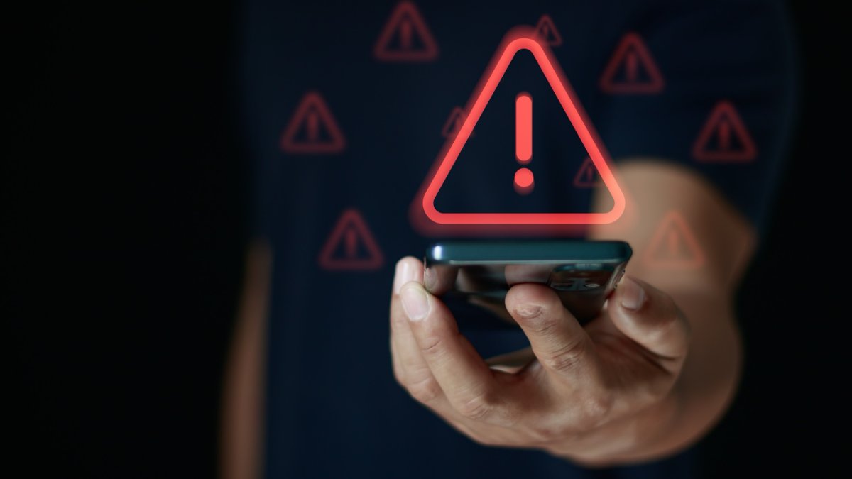 Les chercheurs alertent sur RatHat, un malware bancaire Android dopé à l’IA qui peut survivre à sa désinstallation