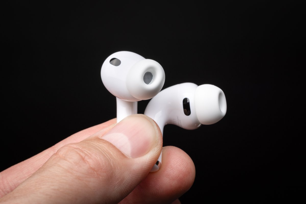 Les premiers AirPods Pro boostés à l'IA (et intégrant des caméras) prévus pour 2027