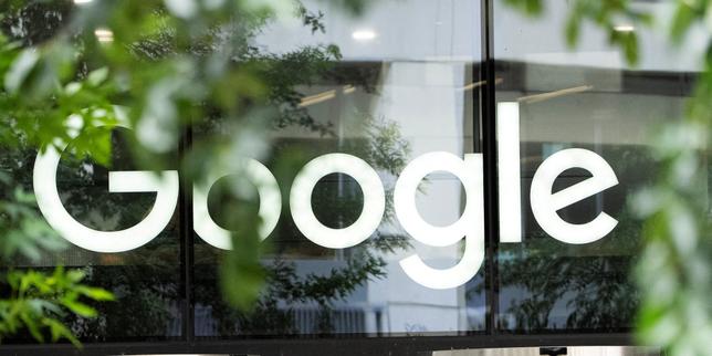 La Commission européenne saisie d'une plainte contre les résumés Google générés par IA